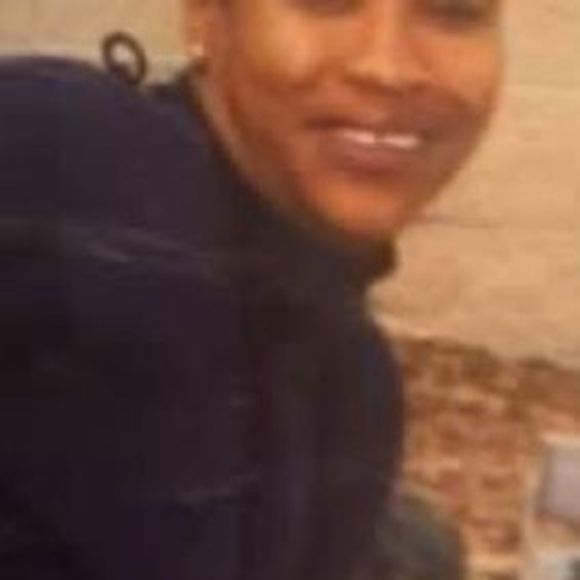 Meet your Posher, Carla - Picture 1 of 1